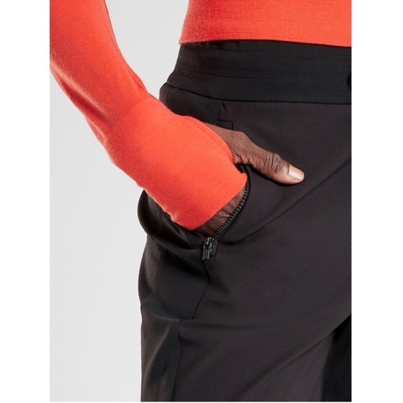 Athleta Headlands Hybrid Trek Jogger Black 8 - Picture 4 of 10